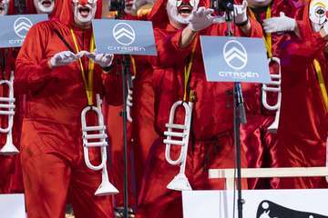 Los Nietos de SaryManchez se autodescalifican en la final de murgas al superar el tiempo establecido en señal de protesta/Lpacarnaval y TA.